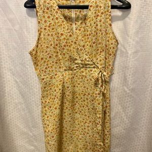 Companie Internationale Express Yellow Floral Wrap Around Romper size 9/10
